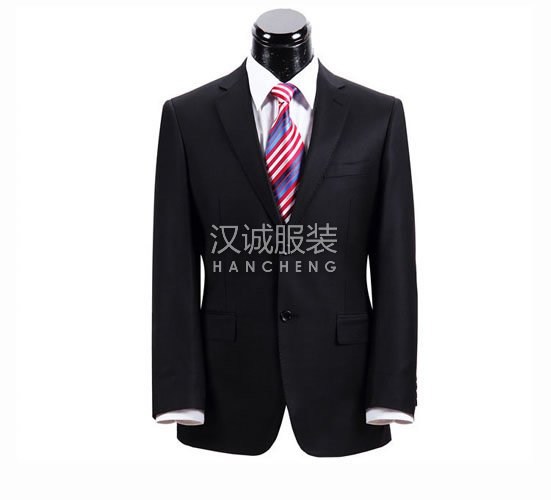 北京正規(guī)企業(yè)為什么要定制團(tuán)體西服